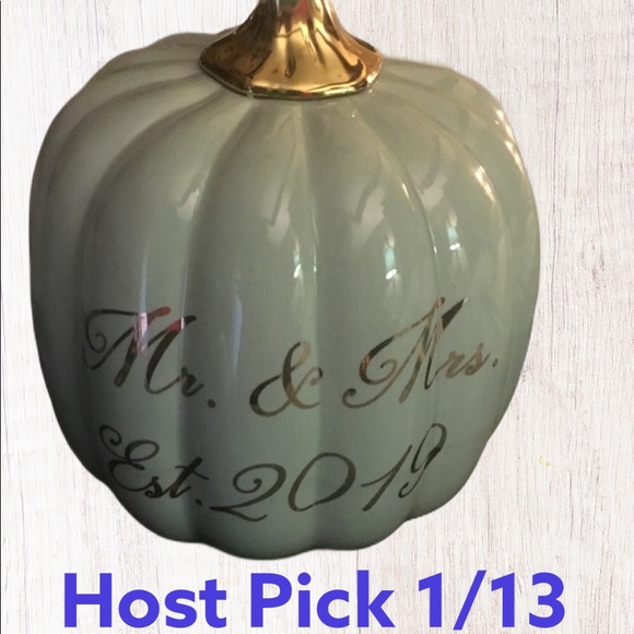 Other - ⭐️Large MARRIAGE/ANN  pumpkin!⭐️HOST PICK 1/13